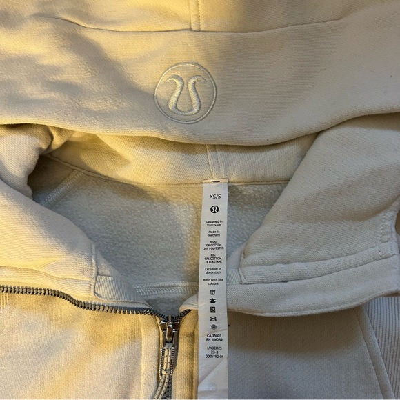 Lululemon Full Zip Scuba - Picture 2 of 4